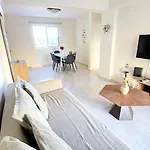 2br With Pool & Free Wi-fi Daire *