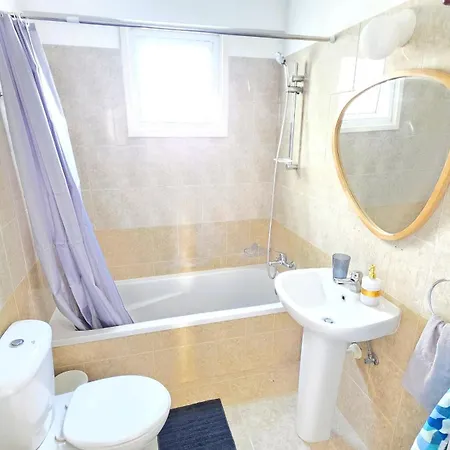 Appartement 2br With Pool & Free Wi-fi *
