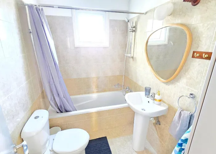 Appartamento 2br With Pool & Free Wi-fi *