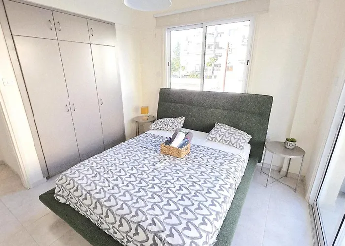 2br With Pool & Free Wi-fi * Larnaca